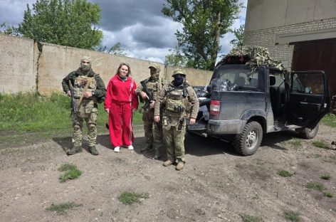 Волонтёр из Сальска Надежда Морозова доставила новую партию помощи нашим бойцам